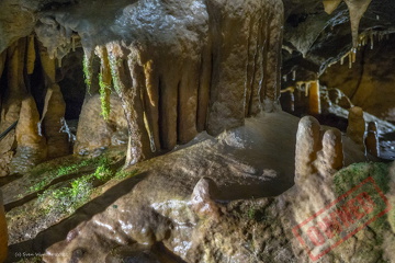 Höhlen 27