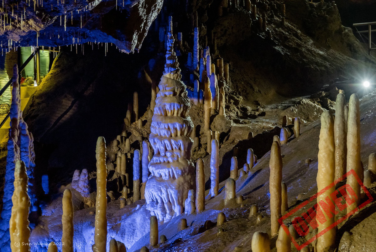Höhlen 29