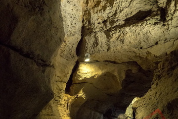 Höhlen 35