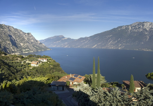 comp OM1I8117 ON1 Pano ON1